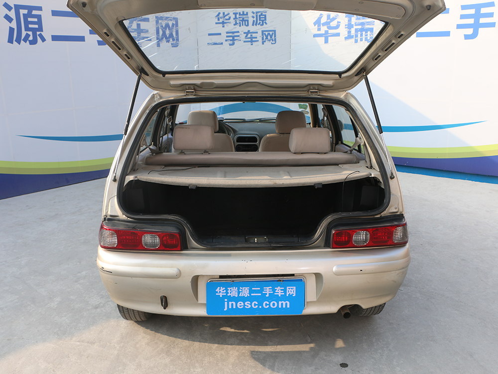 一汽 夏利 2010款 a  1.0l 两厢北京特供版