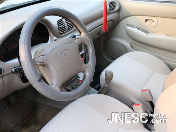 济南1-2万二手车，银灰色起亚千里马