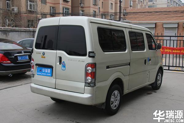 一万左右的面包车、小型车有哪些车？